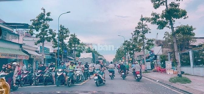 BÁN NHÀ MẶT TIỀN LÊ THỊ HÀ HƯỚNG ĐÔNG NAM… GIÁ THƯƠNG LƯỢNG