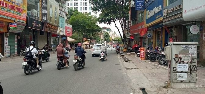 Bán nhà mặt phố Thái Thịnh tiện ở, kinh doanh, làm văn phòng DT: 60m2