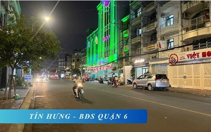 Bán nhà góc 2 mặt tiền đường Chợ Lớn, DT 7 x 19m, cấp 4, giá 24 tỷ. 