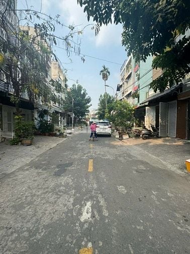 BÁN NHÀ TÂN PHÚ ĐƯỜNG LỚN 14M,  DIỆN TÍCH 4 x 14 CÁCH LÊ TRỌNG TẤN 300