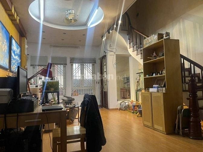 Bán nhà mặt phố Vĩnh Phúc, Q Bà Đình, 60m2, 6 tầng, mặt tiền 5m, ô tô 
