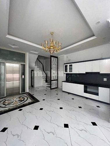 Mình cho thuê nhà mới xây,thang máy tại: Hoàng Hoa Thám