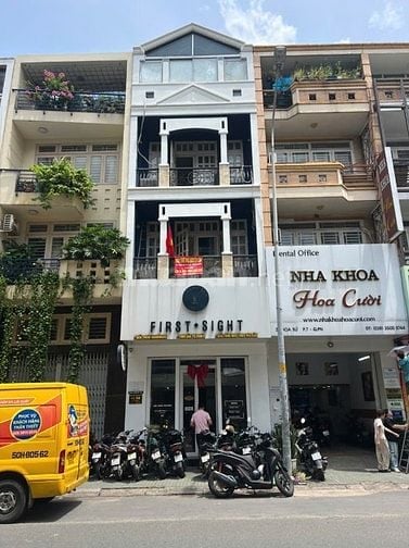Cho thuê nhà nguyên căn mặt tiền số 33 Hoa Sứ, Phường 7, Phú Nhuận