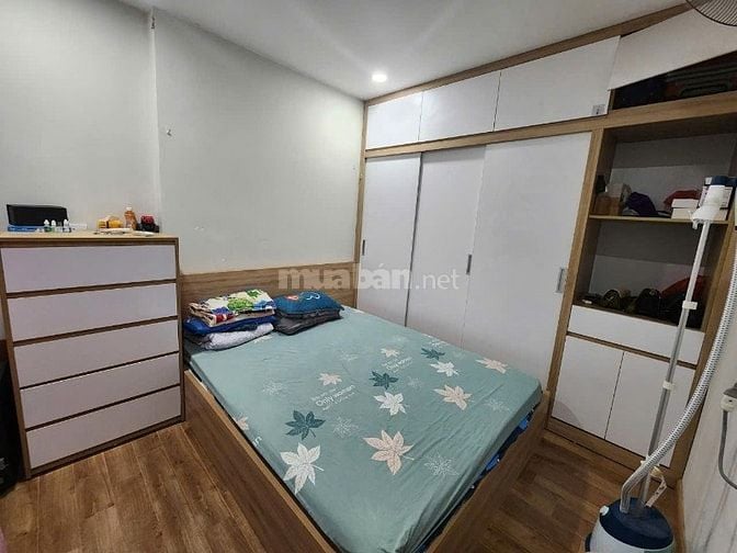 Chính chủ bán căn hộ 62m gồm 2 ngủ và 2wc  cc Xuân Mai Complex