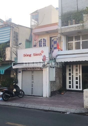 Bán nhà mặt tiền gần chợ , trường học ,bv