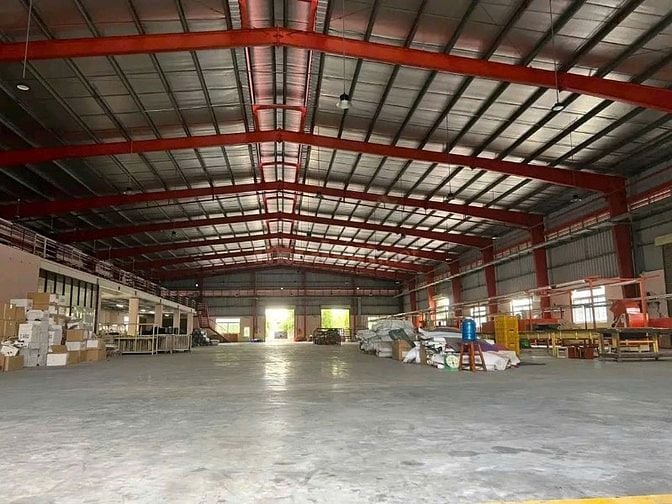 🔥💧 Bán xưởng 5000m2 Trong KCN Lê Minh Xuân 
