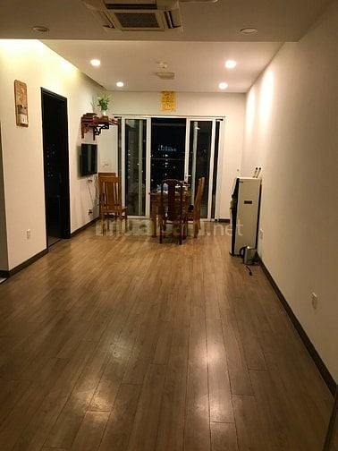 Cho thuê căn hộ 2 ngủ 2 vệ sinh Hòa Bình Green City