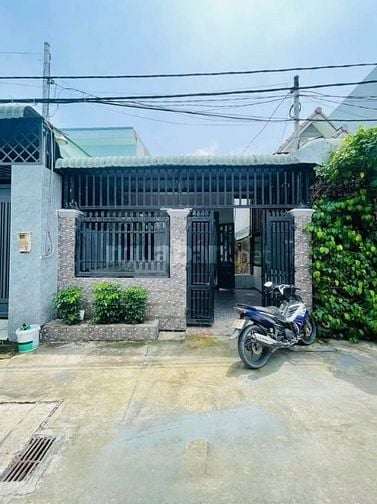 Bán gấp nhà ở ngay 1 / Lê Thị Hồng Gấm , Hóc Môn 100m2 SHR giá 869tr