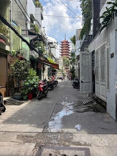 P10 - Quận 10 - Lô Góc Thoáng Mát - Hẻm Thông Tứ Phía - Giá 2,85 Tỷ