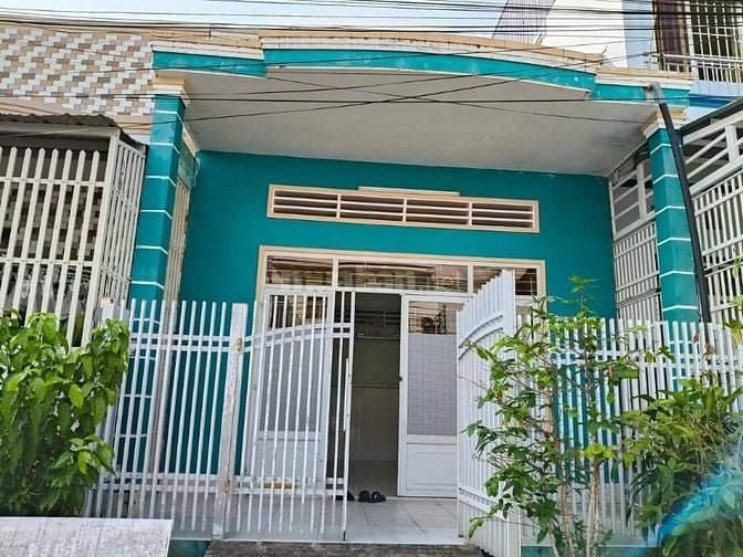 Bán gấp căn nhà ở ngay Đ . Trần Văn Chẫm , Củ Chi 100m2 SHR giá 750tr