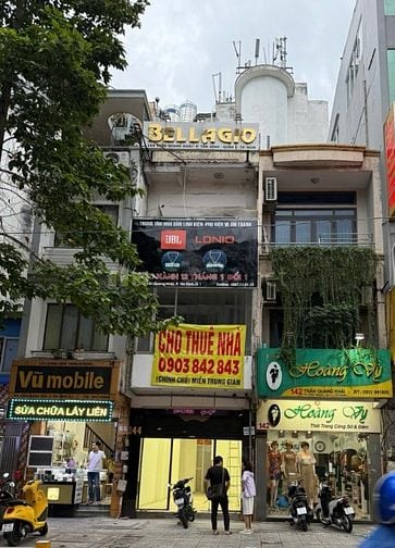 Nhà MT nguyên căn 2 tầng Trần Quang Khải, Q1 góc giao Nguyễn Hữu Cấu
