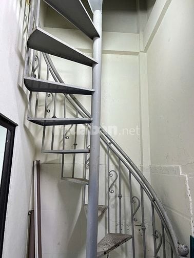 Cho thuê nhà mặt đường ngõ 168 Nguyễn Xiển, DT 20m2/sàn x 4 tầng,