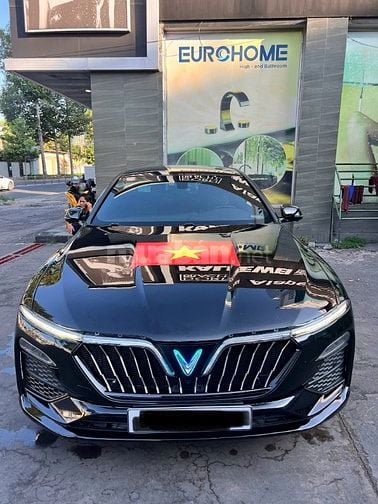 VinFast LUX A2.0 Bản Base 2021