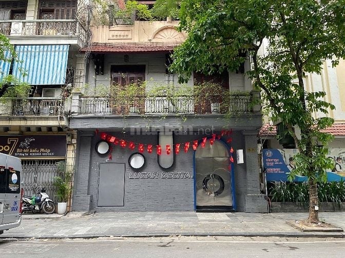 CHO THUÊ NHÀ PHỐ CỔ, TẦNG 1, phố Hàng Tre, DT 120m2, MT >8m