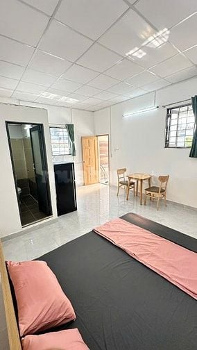 Phòng đẹp đủ nội thất 2 cửa sổ trời thoáng mát - 224Lý Thường Kiệt Q10