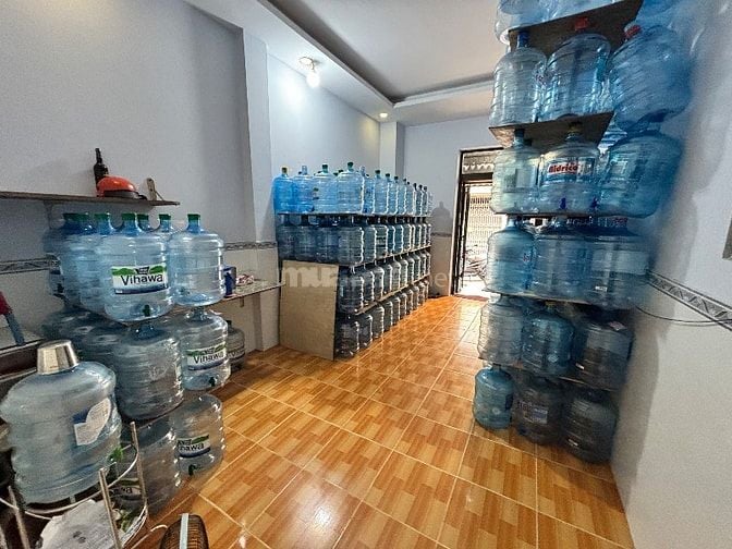 Cần sang gấp đại lý nước suối 