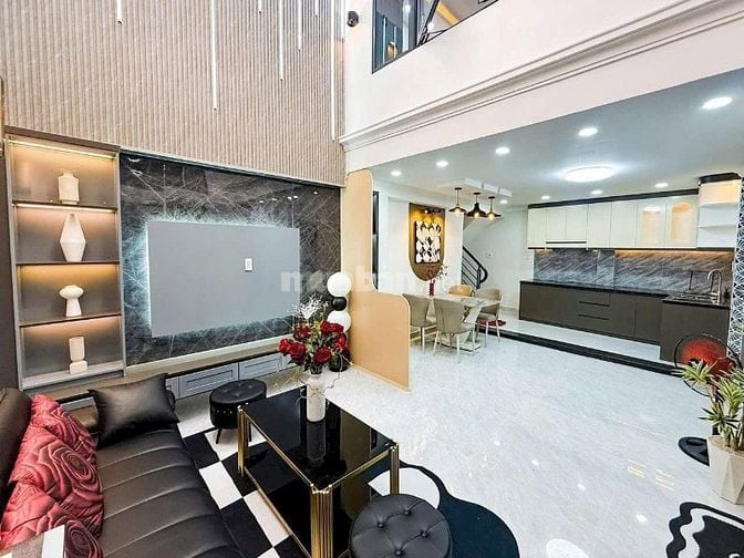 Nhà nở hậu đường Thiên Phước, Tân Bình. Sát Quận 10 - Giá 3,030 tỷ