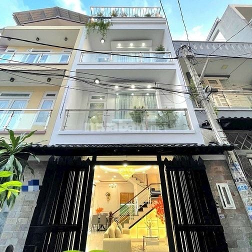 Quận 4 nhà 45m2 2tỷ350 Đoàn Văn Bơ P14. Sổ hồng riêng chính chủ.