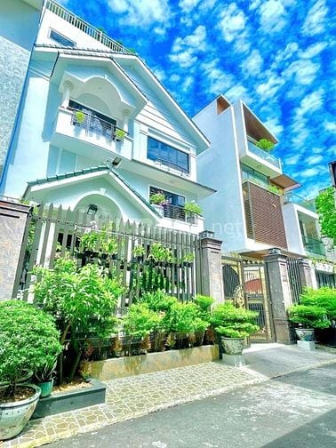 Cho thuê Villa Trung Tâm, Phường  12 Quận 10