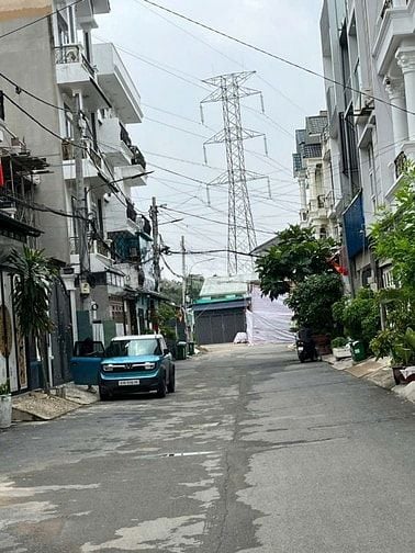 Cần bán gấp nhà 4 Lầu   hẻm 16 đường 22 phường Linh Đông   Mt hẻm rộng