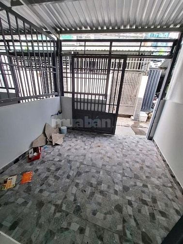 Cho thuê nhà mới nguyên căn Đường 45, Thủ Đức, 30m2, lửng 15m2, 5,5tr