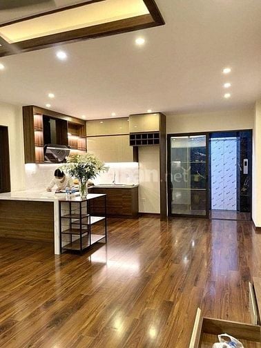 SỞ HỮU NGAY: NHÀ PHỐ TRẠM - LONG BIÊN - 62M², 6T THANG MÁY, GARA ÔTÔ