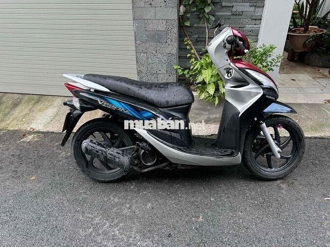 vision nữ đi