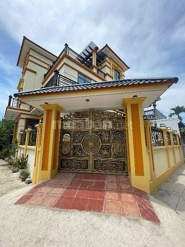 Nhà Phương Canh- Từ Liêm- 90M Vuông- Mặt Tiền 8.5- Ô tô 7 chỗ đỗ Cửa