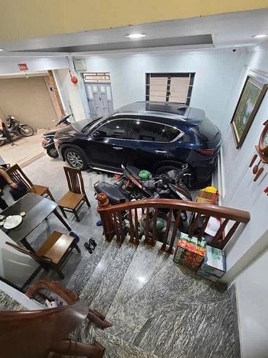 Bán gấp nhà đẹp Yên Hòa, 34m², 6 tầng, mt 5.5m, oto để trong nhà