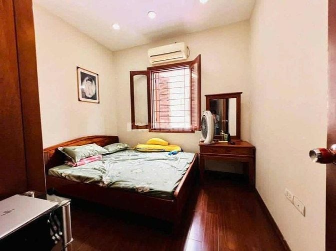Cho Thuê NR Tại Quận Hai Bà Trưng,50m2x3,3PN,2WC,ở GĐ và làm VP,Kết Hợ