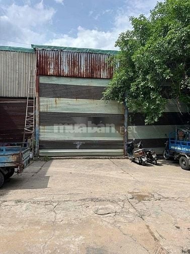 Cho thuê nhà mặt tiền Lạc Long Quân, P.5, Q.11 giá 35tr
