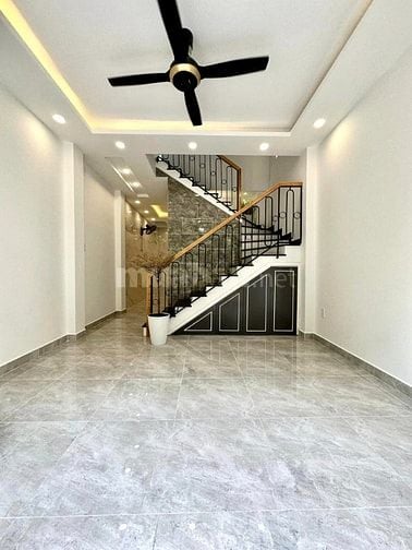 Kinh doanh thua lỗ bán gấp nhà Đoàn Nguyễn Tuấn 1T2L, giá 968tr.SHR