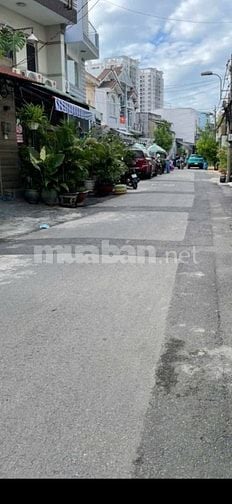ĐẤT LÔ NHÌ ,HTP ,Q7- dt- 5x15 đuồng 5m2, cách HTP, 30M2,