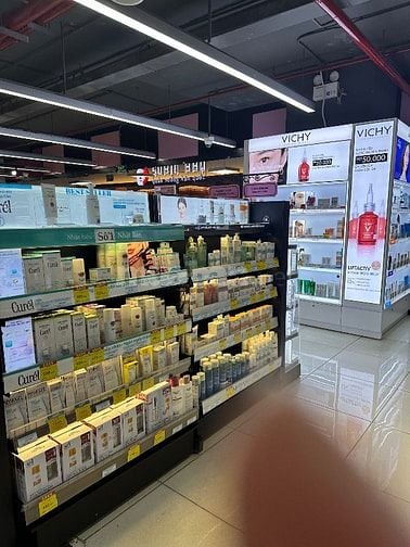 Tuyển nhân viên tạp vụ lau dọn văn phòng nhanh nhẹn