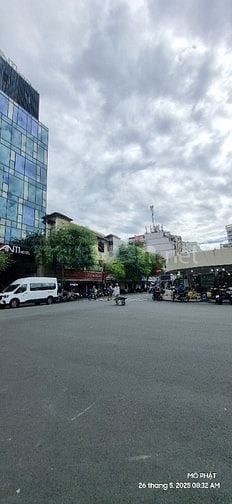 Bán nhà mặt tiền đường Nguyễn Trãi, Phường Bến Thành Q1