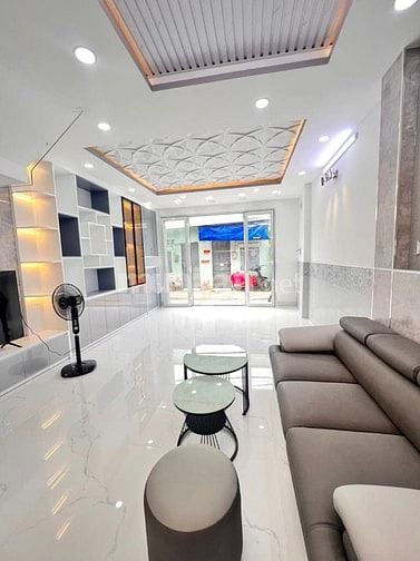 Cần tiền gấp bán nhà đường Hậu Giang, quận 6. 60m2, giá 875 triệu.SHR