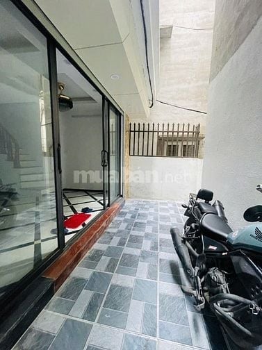 Bán nhà Thanh Nhàn, lô góc thang máy, 30m, 5T, 8 tỷ