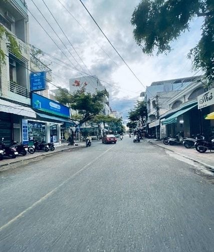 Bán Nhà Phường Phước mua sinh lời ngay , giá siêu tốt , Tp nha Trang