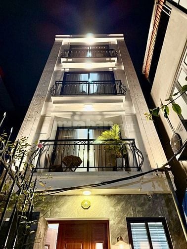 Nhà lô góc 35m2 Mỹ Đình, 6,5 tỷ- Thoáng mát, ngõ rộng, nông, gần ô tô