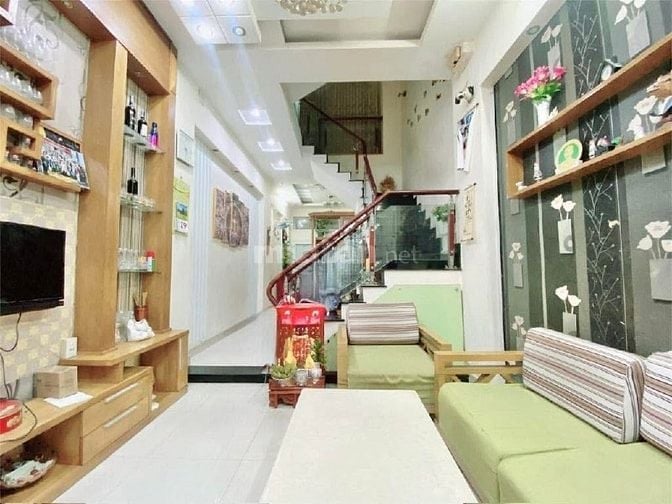 🌟 "Nhà Đẹp 3 Tầng – Vừa Ở Vừa Hốt Tiền Ngay Đường Chợ Lớn, Giá 2TỶ990