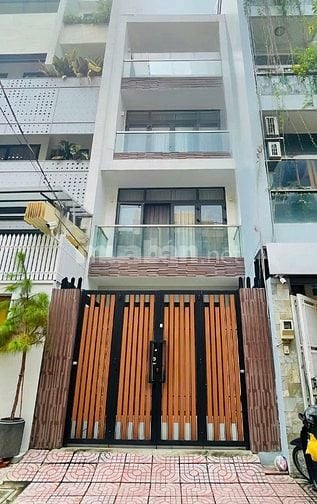 CHO THUÊ NHÀ MẶT TIỀN NGAY NHÀ THỜ BA CHUÔNG