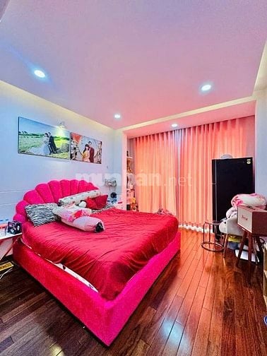 Nhà Huỳnh Văn Bánh, P.13, Q.PN, 40m2, giá 9,5T full nội thất cao cấp