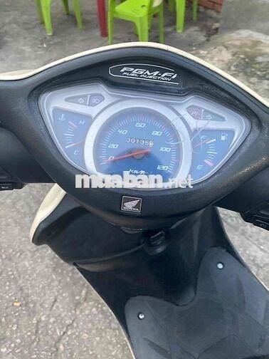 kẹt tiền cần bán xe
