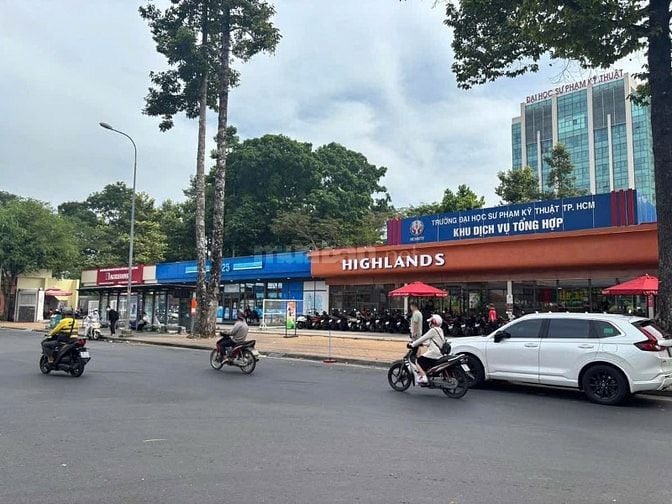 Lê Văn Chí - Thủ Đức, HXH, 65m2, 4 tầng, giảm còn 5.9tỷ ( Còn TL)