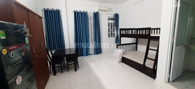 Phòng ban công cho thuê HXH, hẻm 45 Nguyễn Văn Đậu, P.6, q. Bình Thạnh