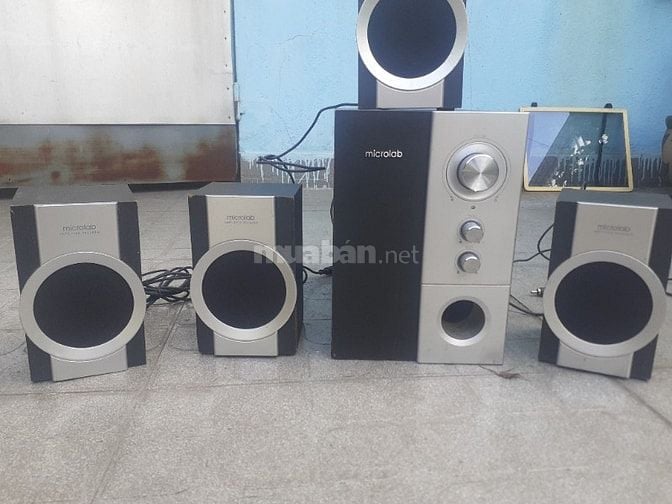 Cần bán 1 bộ loa vi tính 4.1.hiêu microlab giá dê mua