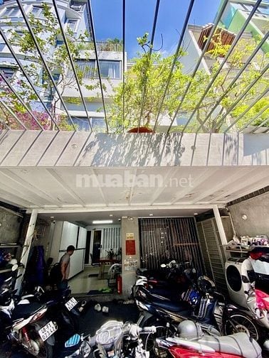 SÁT Q1- CHDV P17 BÌNH THẠNH- 165m2 (6x28m) 4 TẦNG - DÒNG TIỀN 100Tr/th