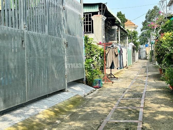 Đất Phú Hòa TDM: 7,2 X 21. 1 Xet 50m Lê hồng phong. 0815422197 