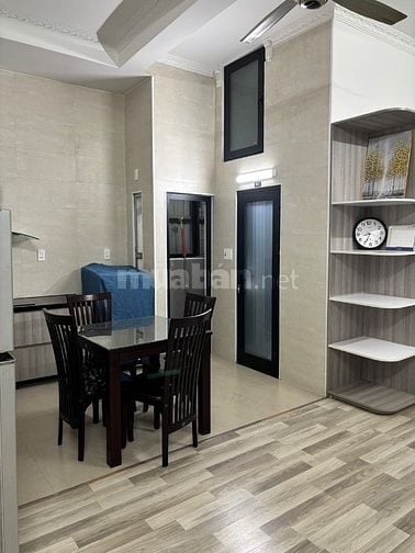 Cho thuê căn hộ ngay sông Hàn, trung tâm thành phố, tiện nghi đầy đủ 