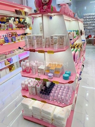 CHỊ LAM CẦN TUYỂN 6 NHÂN VIÊN NAM /NỮ BÁN HÀNG , KHO HÀNG, TẠP VỤ
